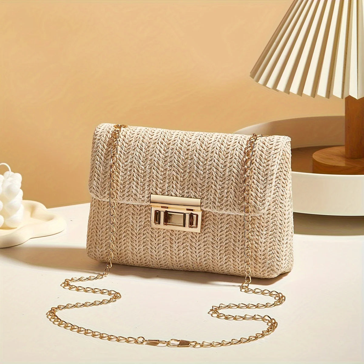 Women's Handwoven Straw Shoulder Bag — Lock Closure